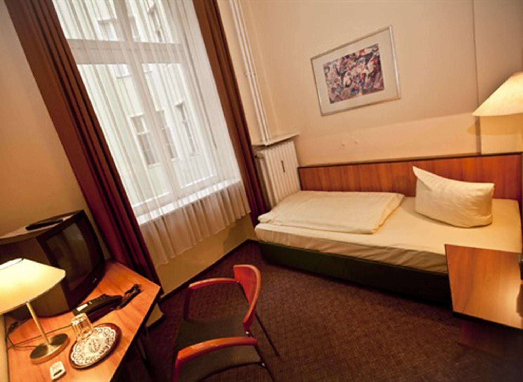 Rewari Hotel Berlin Zewnętrze zdjęcie